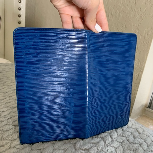 Louis Vuitton Epi Wallet - Picture 13 of 16